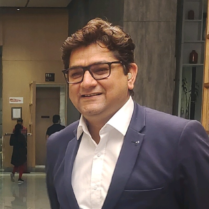 Prof. (Dr.) Dhiraj Mahajan